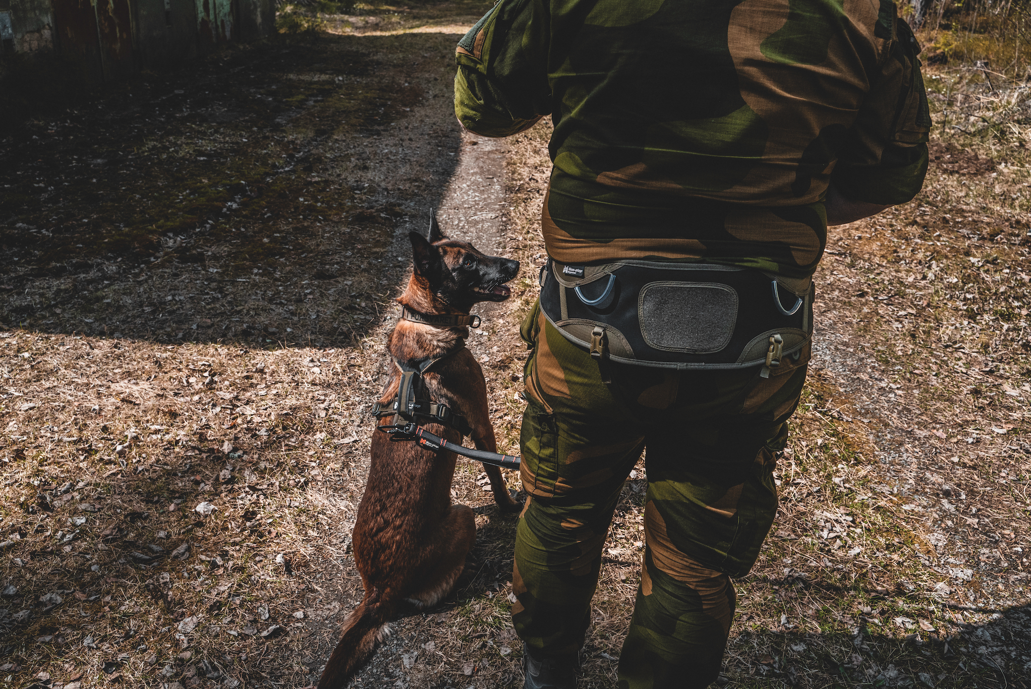 Line defense grip krūšu siksna